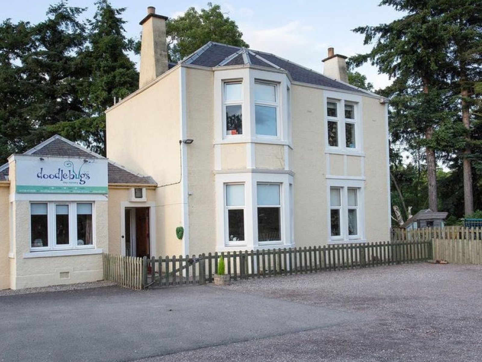 Doodlebugs Bridge of Earn nursery building